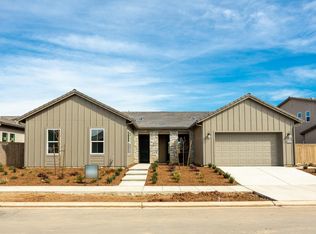 1045 Beaver Pond Loop, Madera, CA 93636