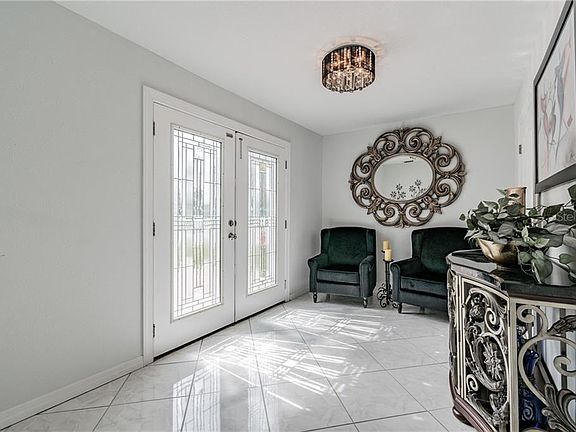 4th image of 3307 W Caracas St