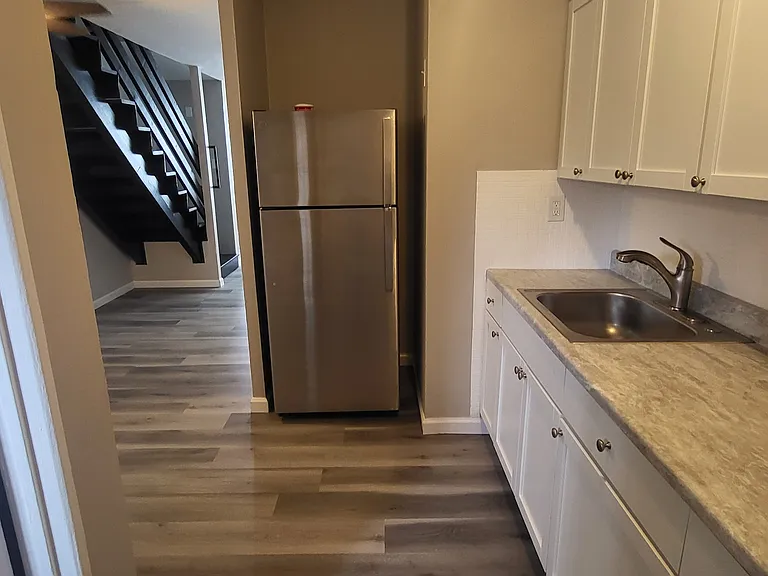 7199 Weil Ave — Photo 8