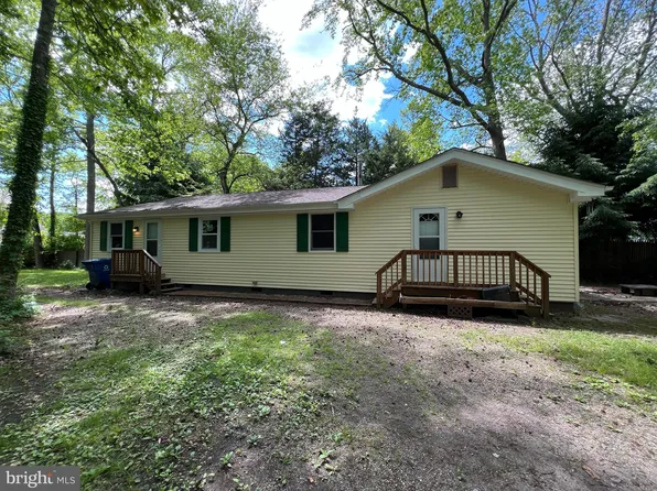 816 Delaware Ave, Manahawkin, NJ 08050