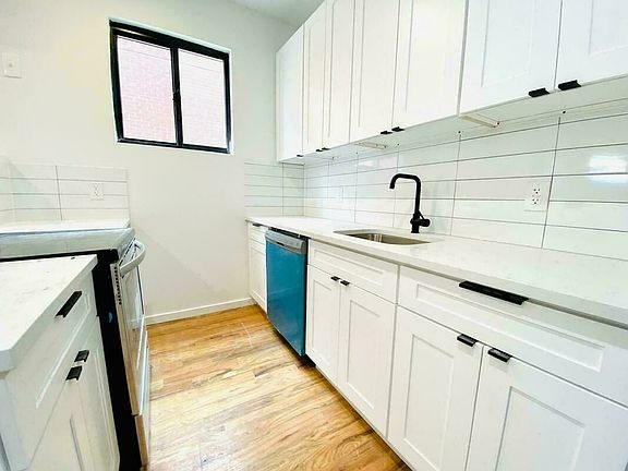 5th image of 23-16 99th St