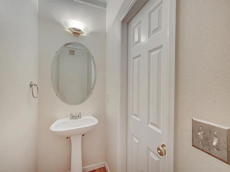 927 Jersey St — Photo 12