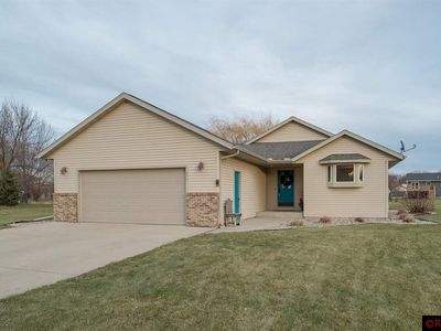 345 Maple Ridge Dr, Henderson, MN, 56044