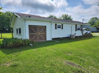 772 Belgrade Swansboro Rd, Stella, NC 28582