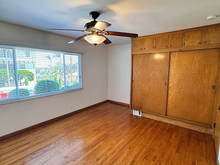 4531 E Shaw St — Photo 12