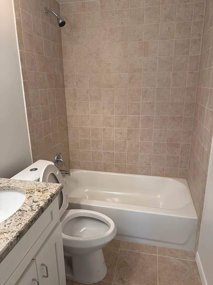 4 bed, 1100 sqft, $1,200 — Photo 3
