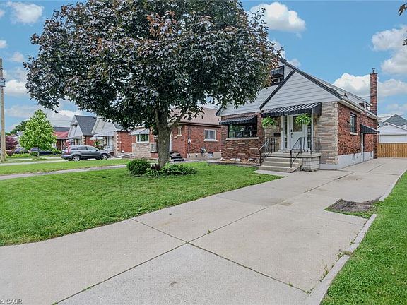 2nd image of 66 Paling Ct