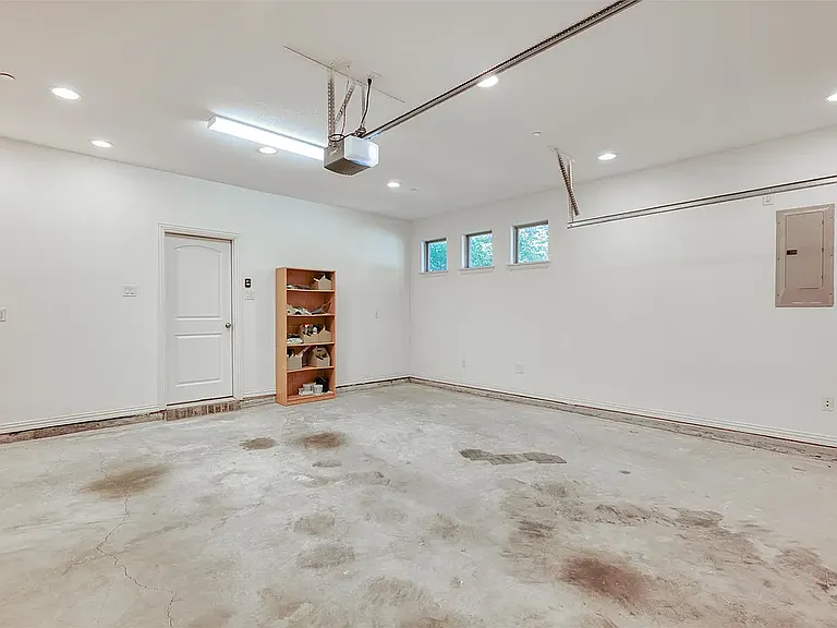 4101 Blackjack Oak Dr — Photo 18