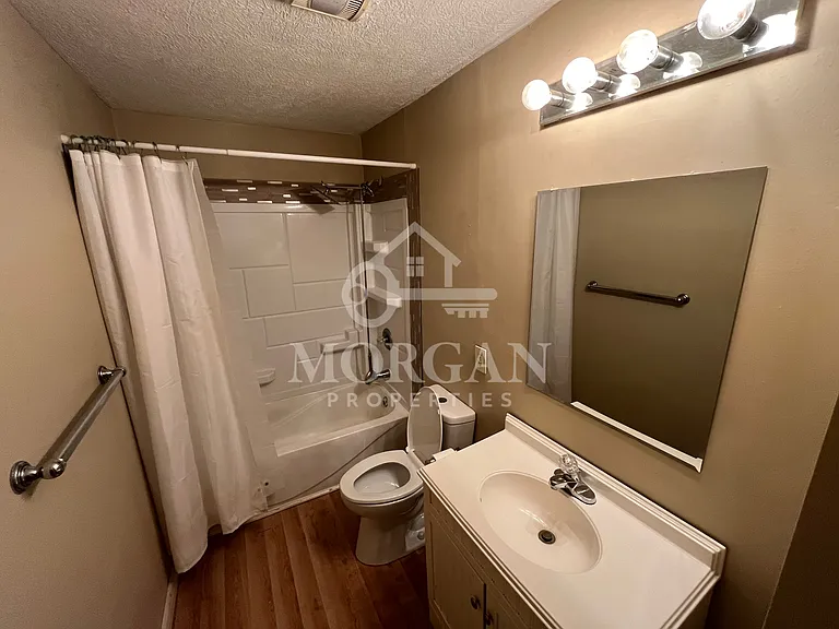 4021 Brown St — Photo 4