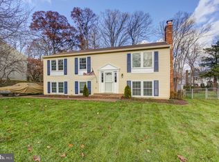 406 Cavendish St, Herndon, VA 20170