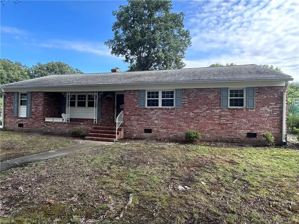 1667 Neptune Dr, Hampton, VA 23669