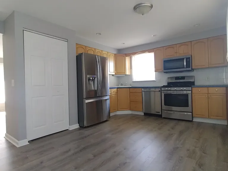 4116 Highview Pkwy #1 — Photo 7
