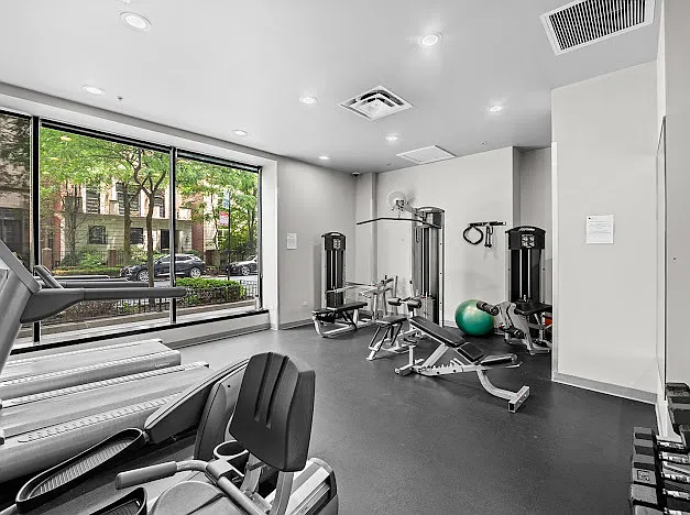 451 W Huron St #811 — Photo 3