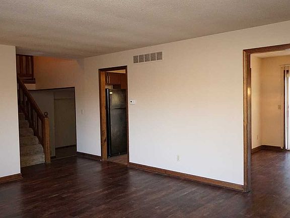 2nd image of 5675 Kenwood Dr