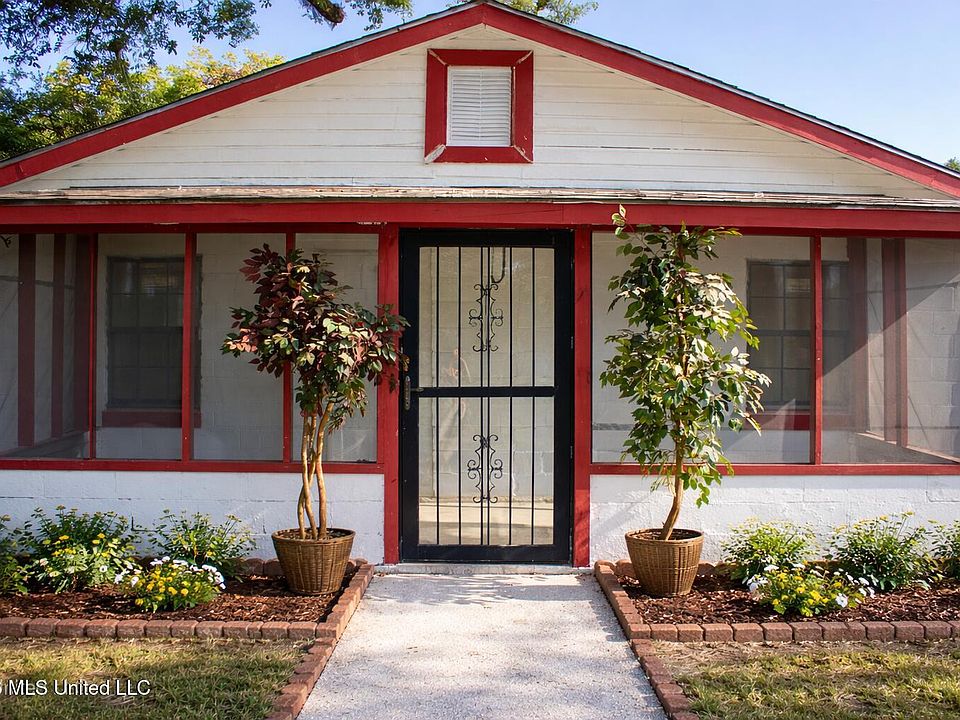 1st image of 4815 Old Pass Rd