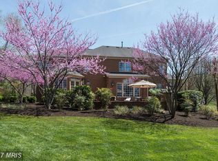 11611 Cedar Chase Rd, Herndon, VA 20170