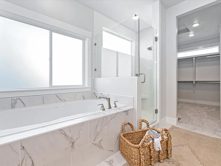 5111 W Canaston St — Photo 18