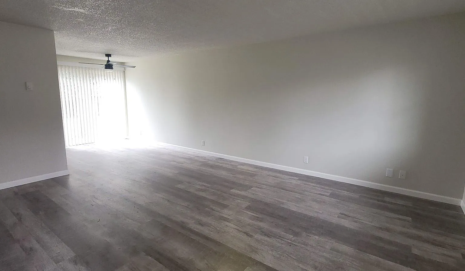 No Rent in Until 10/1! — Photo 3