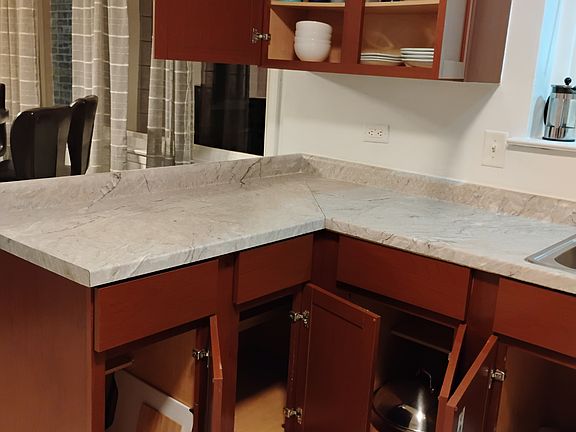 4th image of 6340 S Eberhart Ave #1
