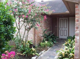 14211 Swanfield Dr, Houston, TX 77083