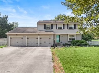 2798 E Celeste View Dr, Stow, OH 44224