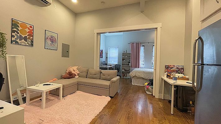 1st image of 4 W 126th St APT 3