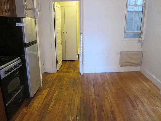 5th image of 214 E 88th St APT 5A