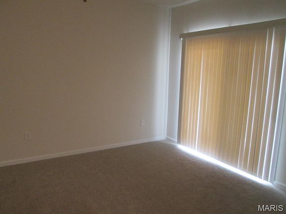 4th image of 39 Kassebaum Ln APT 102