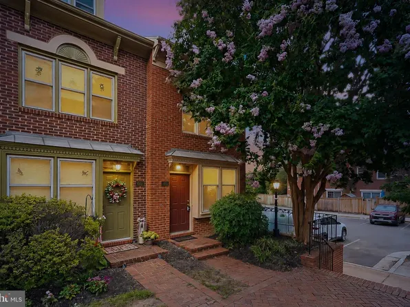 1533 Oronoco St, Alexandria, VA 22314
