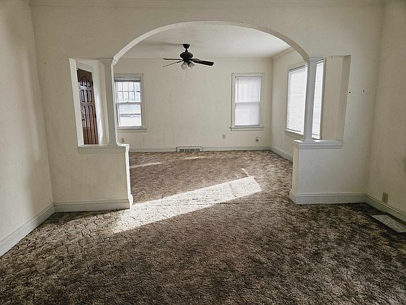 5th image of 1614 E Pine Ave
