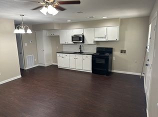 1215 Lowe St, Fort Worth, TX 76110