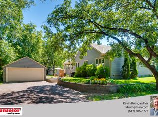 7489 Spring Lake Rd, Mounds View, MN 55112