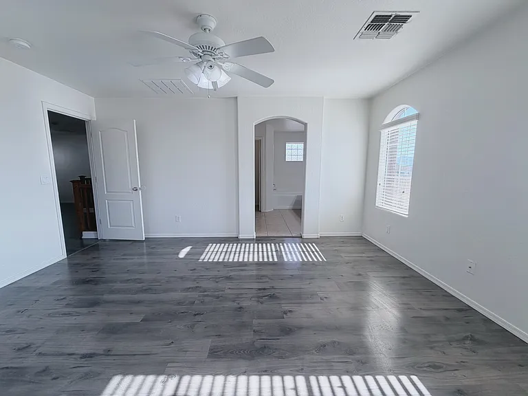 7164 S 48th Gln — Photo 25