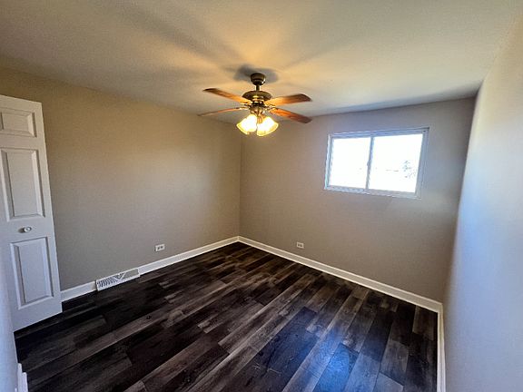 3rd image of 13269 S Eberhart Ave