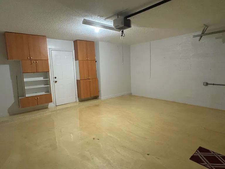 6457 Adriatic Way — Photo 14