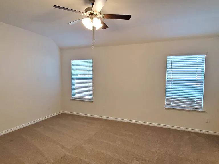 808 Marigold St — Photo 11