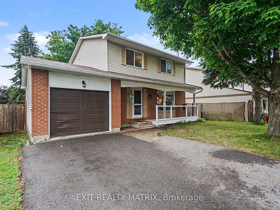 1st image of 30 Bartley Cres