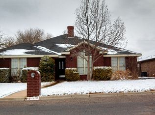 512 SW 23rd St, Seminole, TX 79360