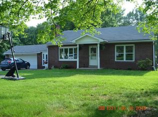 510 Barclay Hill Rd, Beaver, PA 15009