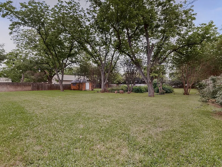 11903 Mustang Chase — Photo 36