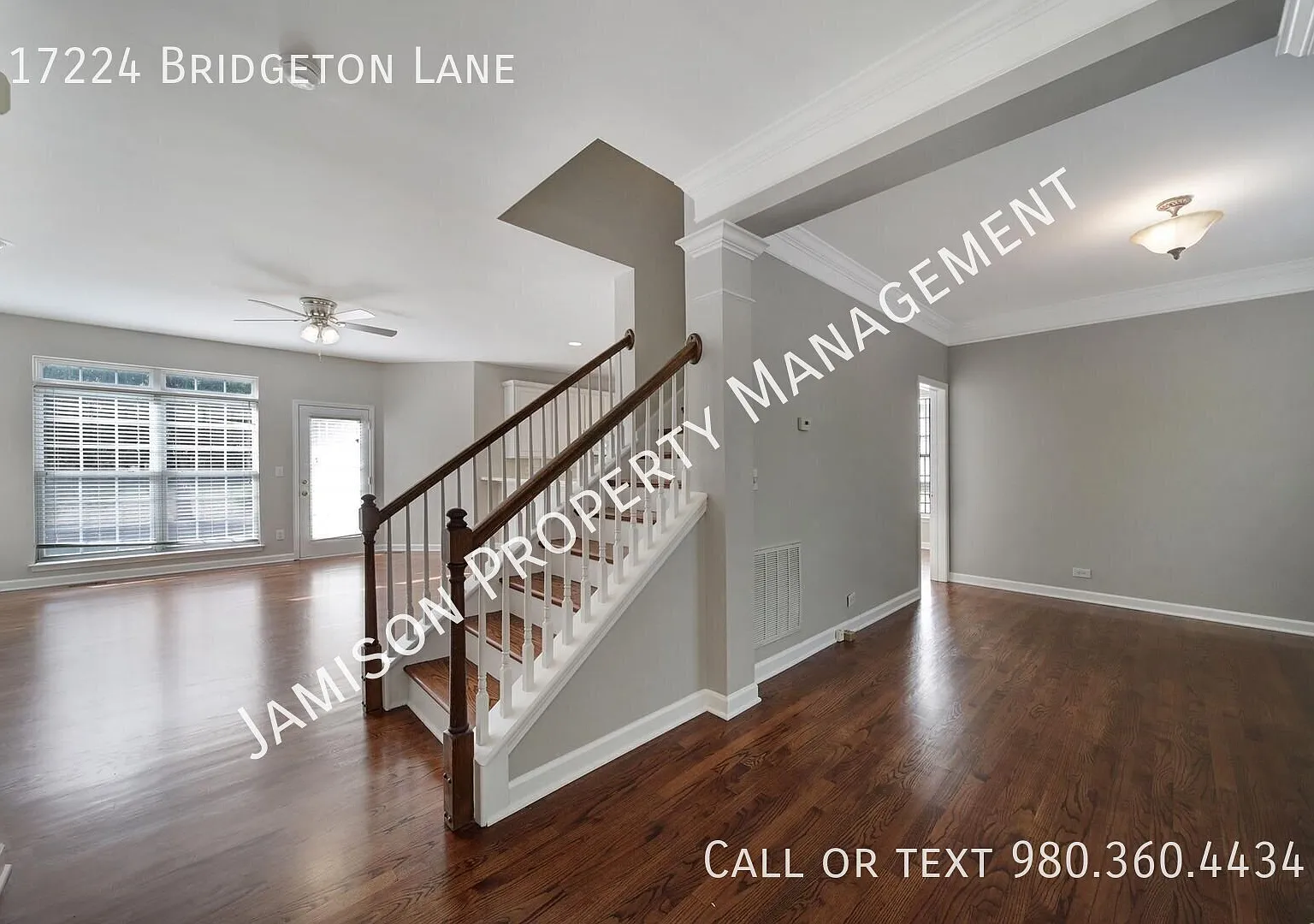 Lovely 3 Bed 2.5 Bath Home in Huntersville! — Photo 2