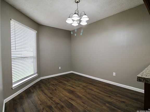 5th image of 4906 ALI AVE