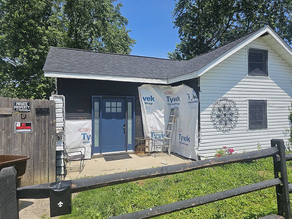 1st image of 2220 Bender Ave