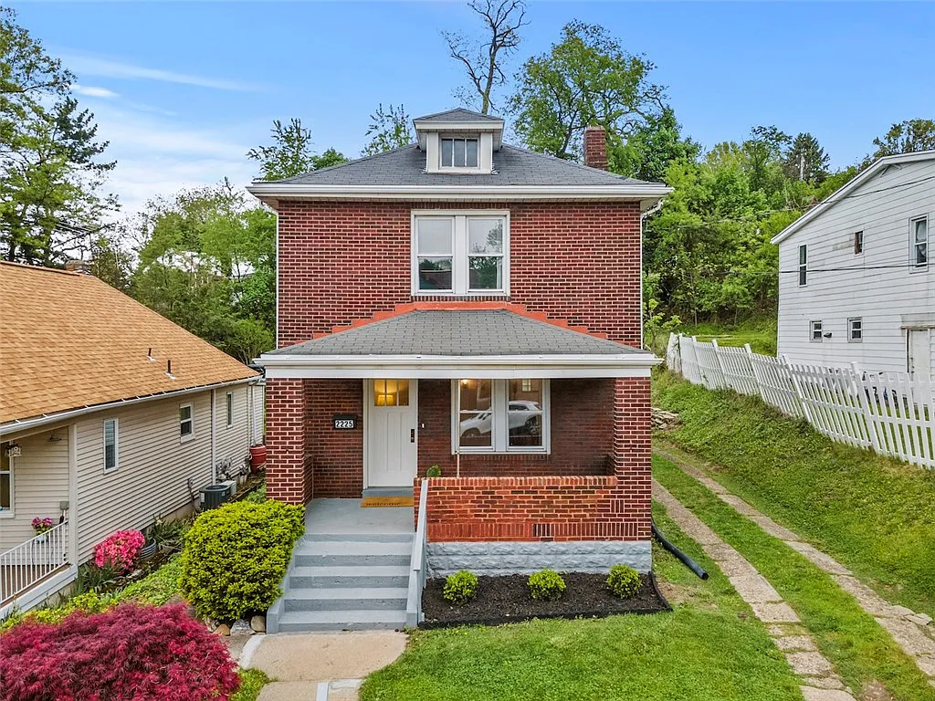 2225 Lacrosse St photo 1