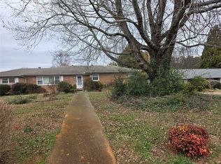 602 Hurt Rd SW, Smyrna, GA 30082