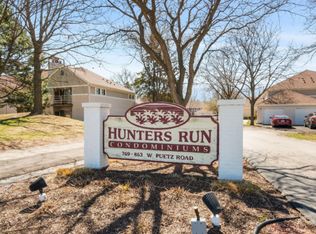 863 W Puetz Rd, Oak Creek, WI 53154