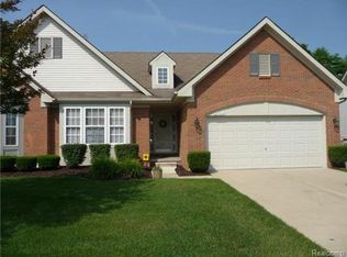 23164 N Park Dr, New Boston, MI 48164