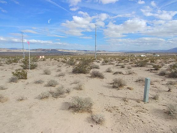 3rd image of Desert Flower Ave