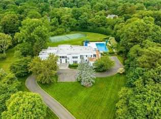 1570 Old Cedar Swamp Rd, Glen Head, NY 11545