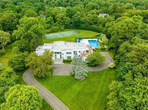 1570 Old Cedar Swamp Road, Brookville, NY 11545